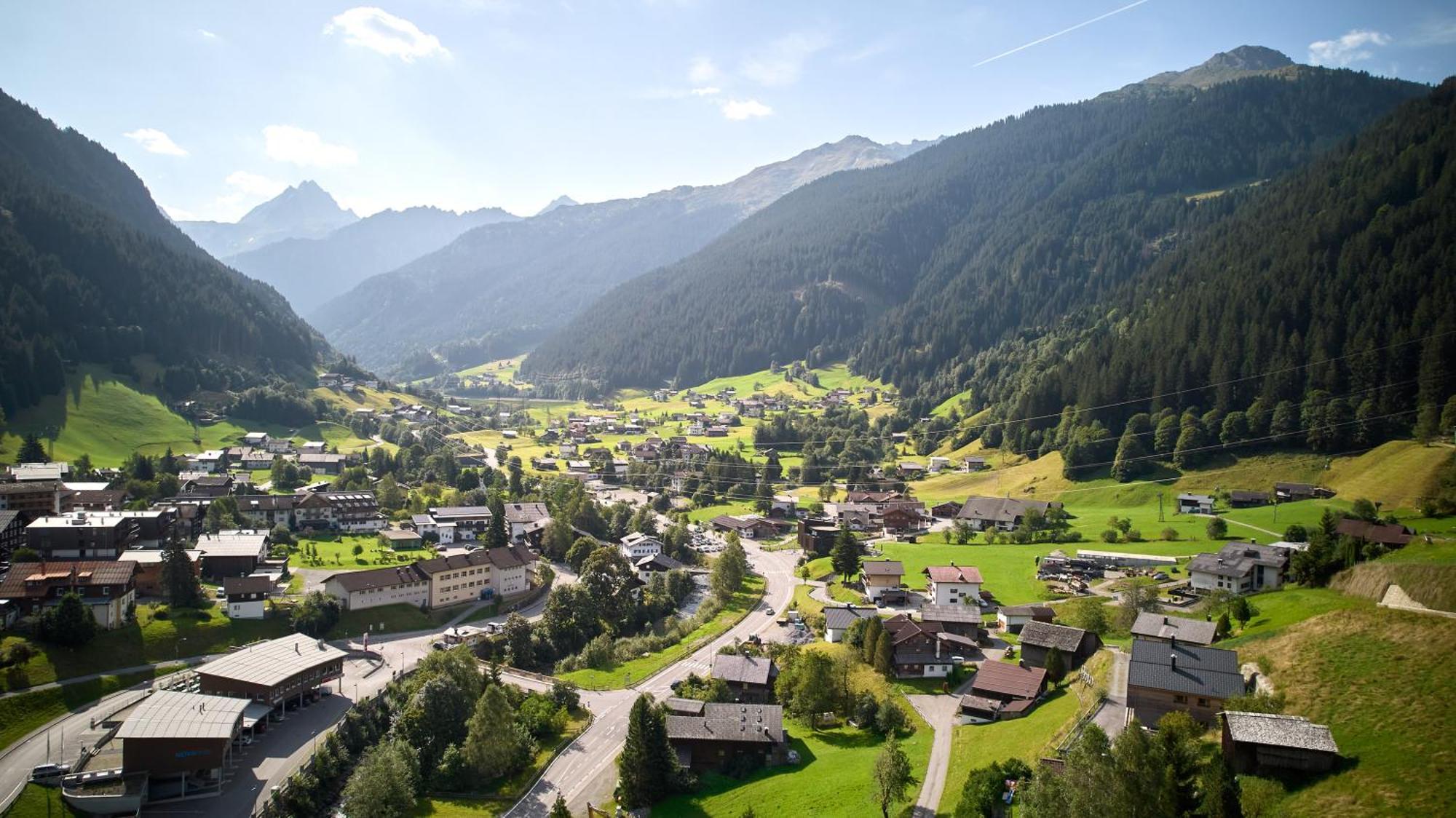 Pluenggas-Chalets Gaschurn Bagian luar foto