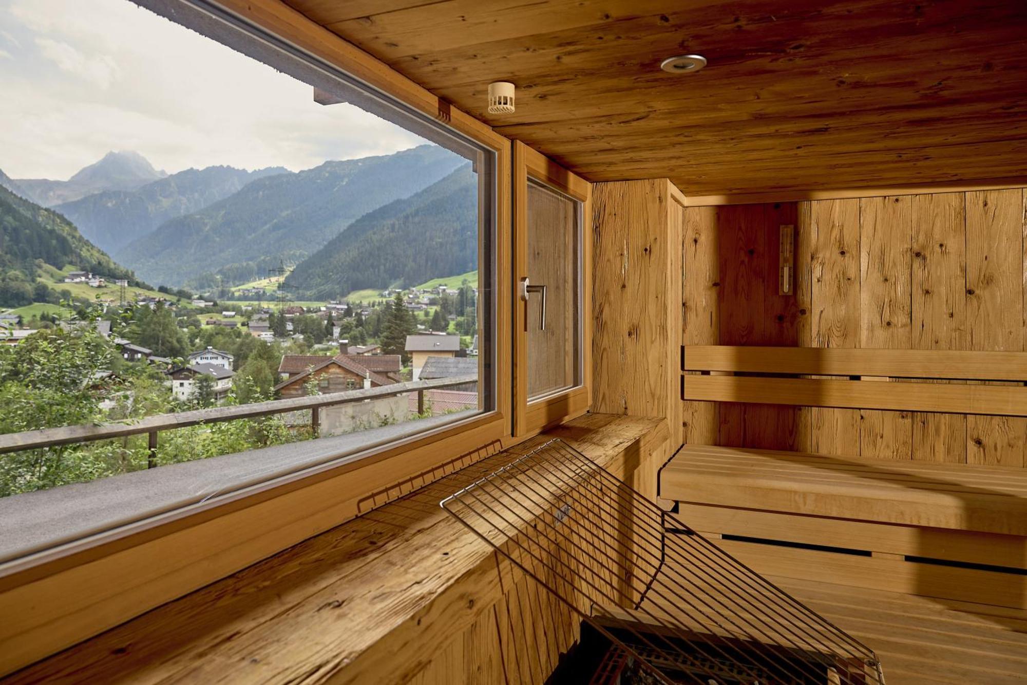 Pluenggas-Chalets Gaschurn Bagian luar foto